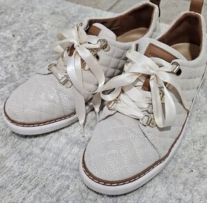 Harmony 783 Grounding Soes Elegant Cream Quilted Women's Sneakers Size8